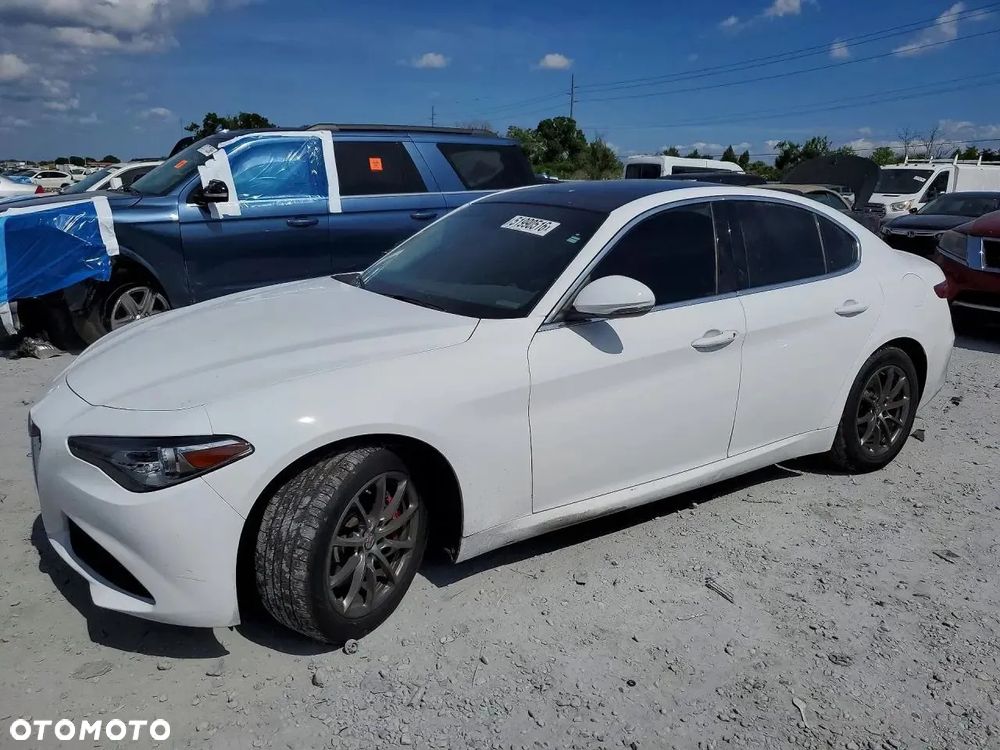 Alfa Romeo Giulia - 21