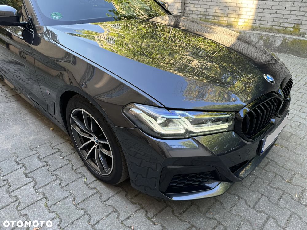 BMW Seria 5 518d mHEV - 6