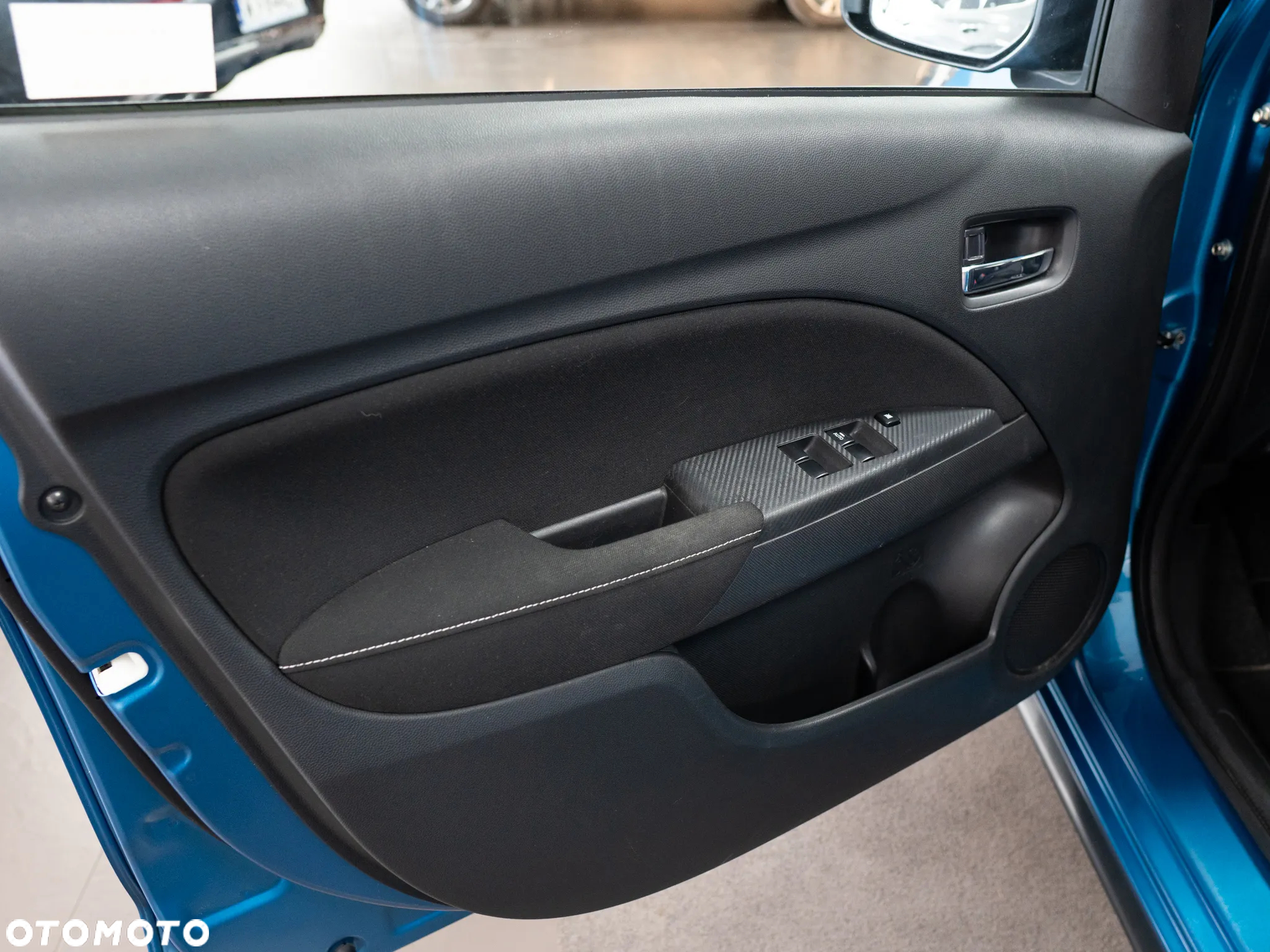 Mitsubishi Space Star 1.2 Intense CVT - 17