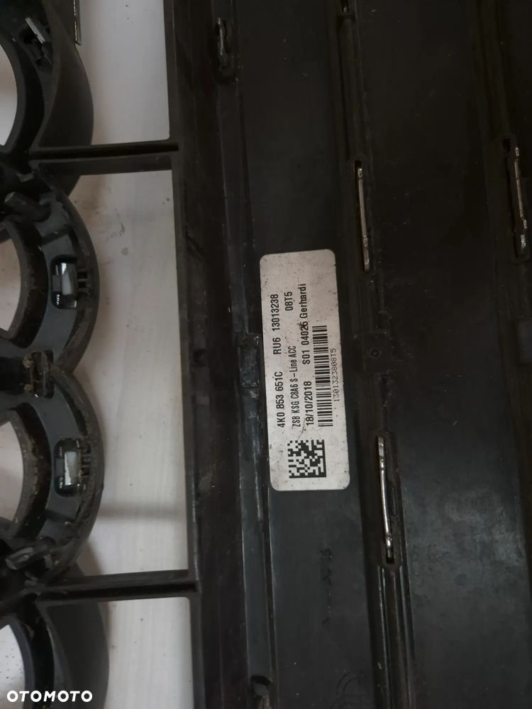 Grill Audi A6 C8 4K0853651 - 4