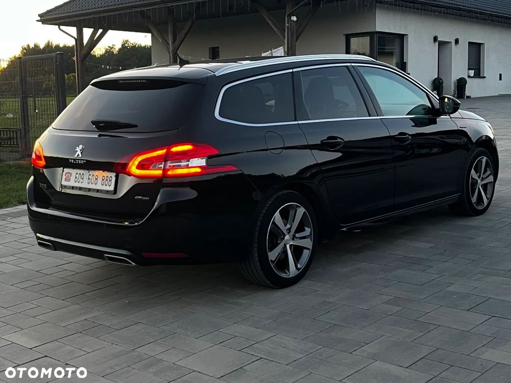 Peugeot 308 1.2 PureTech GPF GT Pack S&S EAT8 - 4