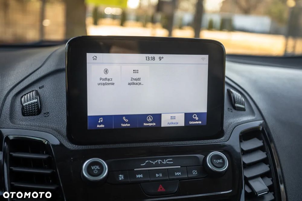 Ford Tourneo Connect Grand - 28