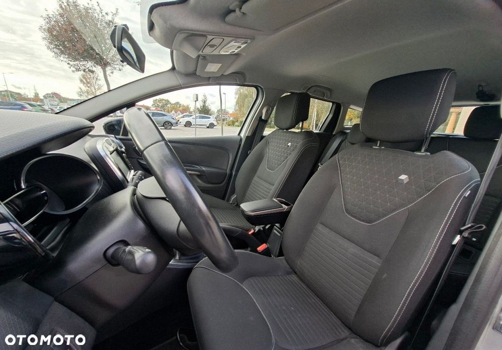 Renault Clio - 21