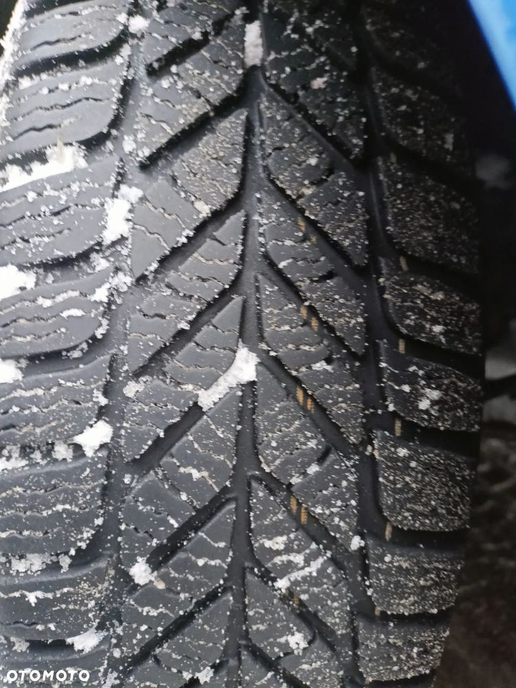 Renault Clio 1.2 16V Authentique - 9