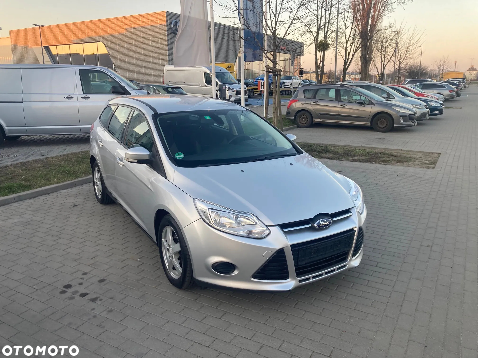 Ford Focus 1.6 TDCi DPF Champions Edition - 6