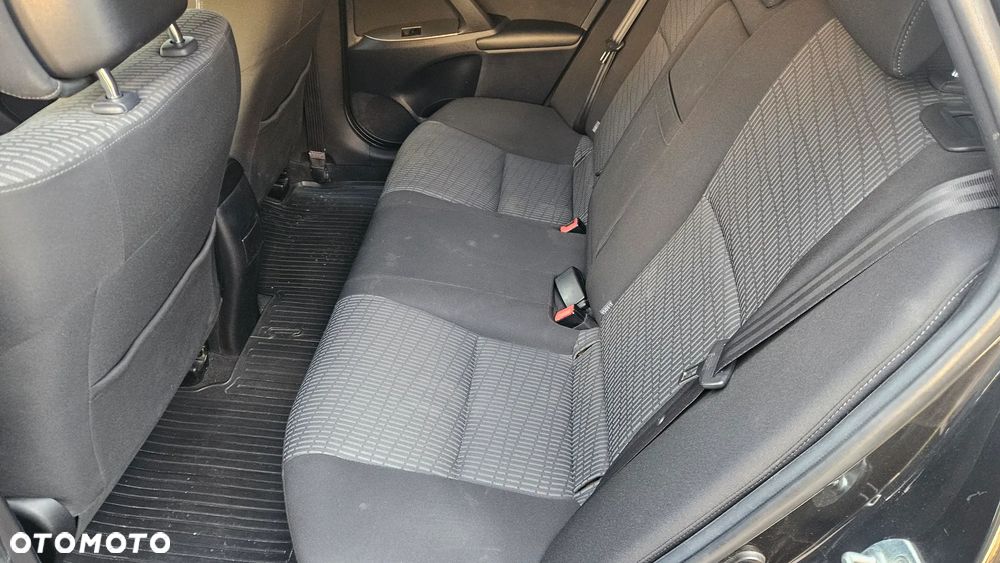 Toyota Avensis 2.0 D-4D Premium - 30