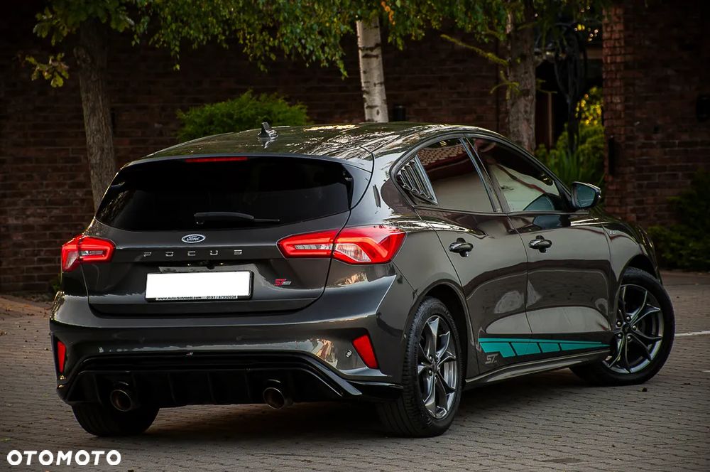 Ford Focus 1.5 EcoBoost STart-Stopp-System ST-LINE - 11