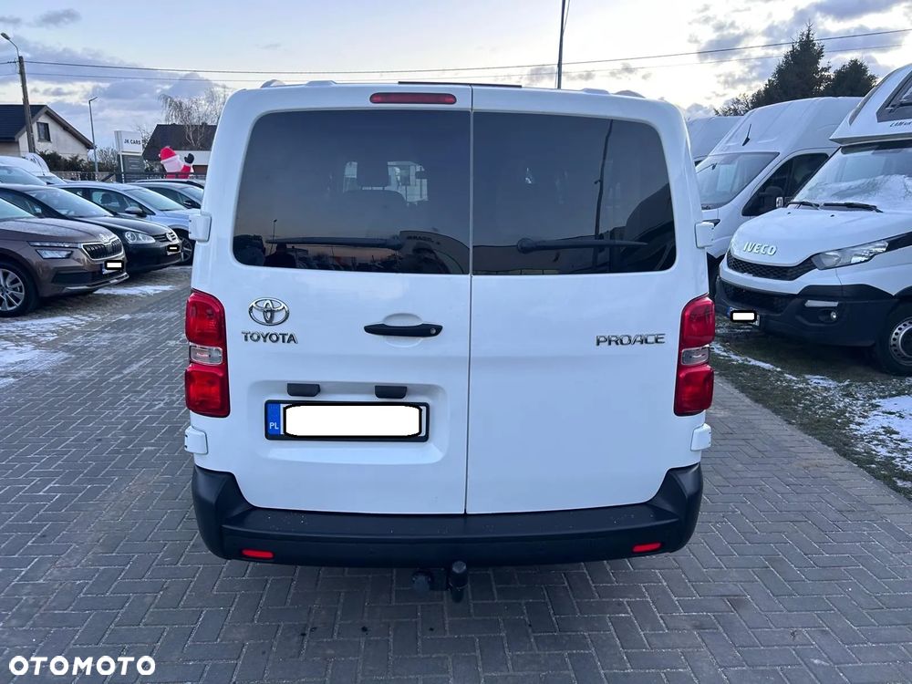 Toyota ProAce Kombi D-4D Long 2,8t - 5