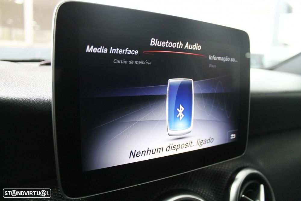 Mercedes-Benz A 180 d AMG Line - 17