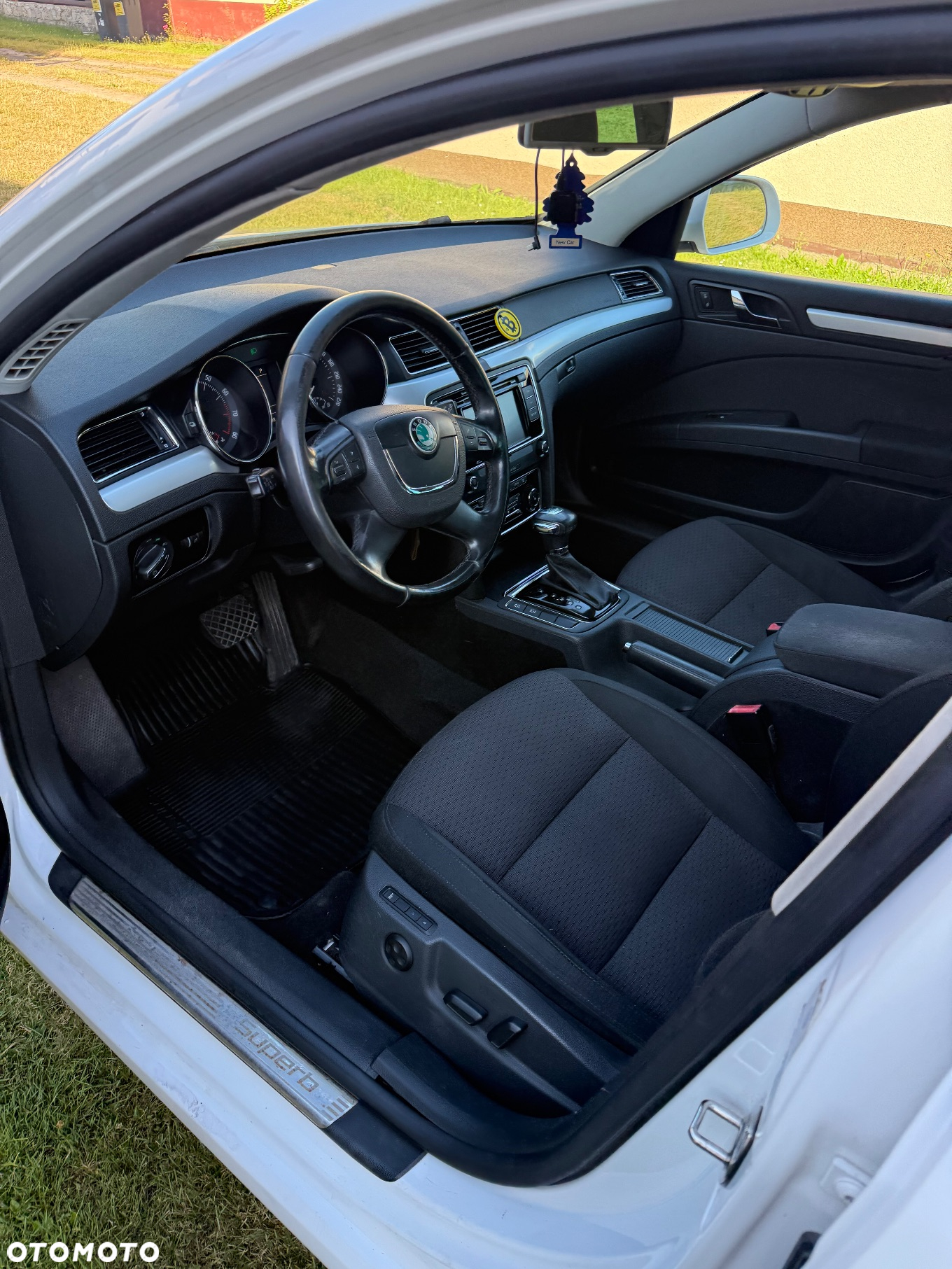 Skoda Superb 1.8 TSI Active DSG - 9