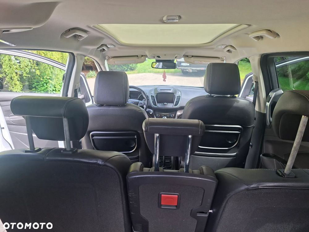 Ford Grand C-MAX - 23