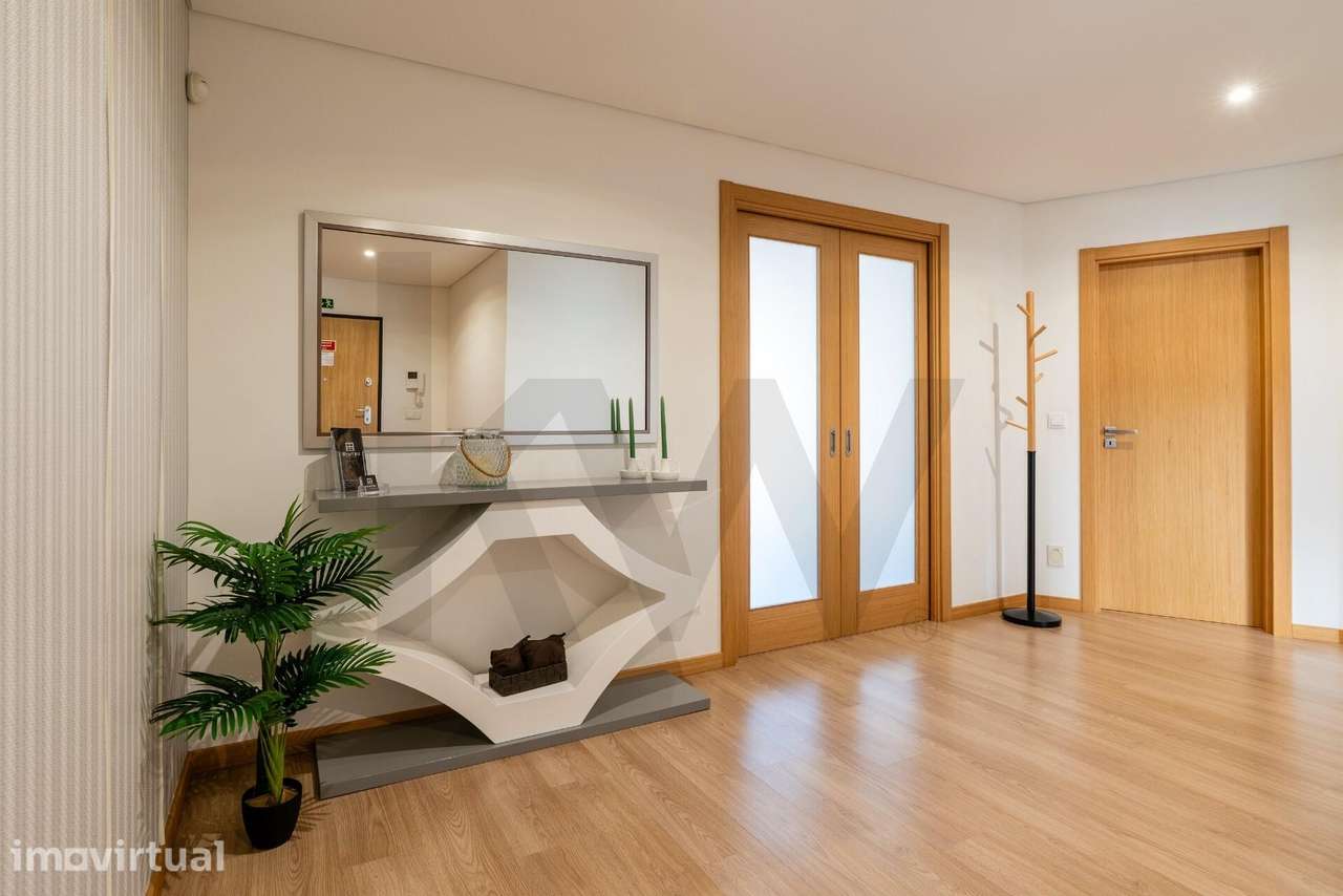 Apartamento T2 de Excelência com Licença de Alojamento Local | Rua 5 d - Grande imagem: 5/30