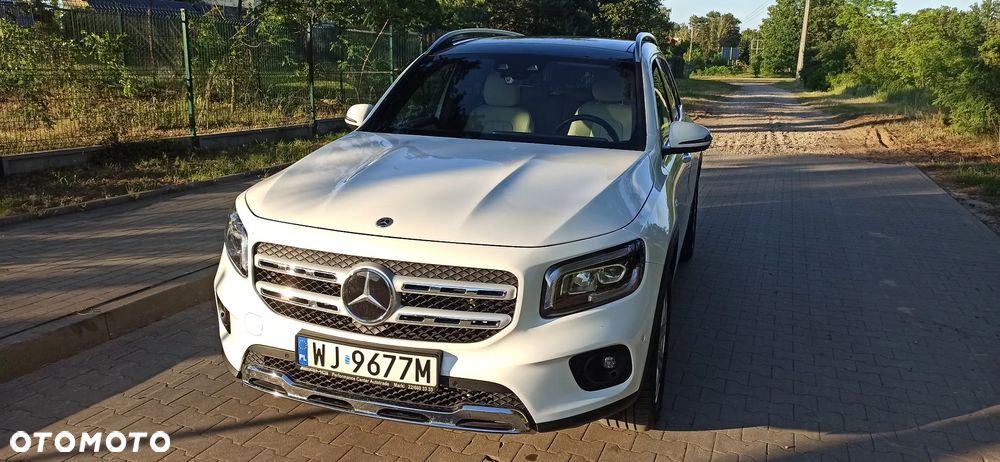 Mercedes-Benz GLB 250 4-Matic 8G-DCT - 2