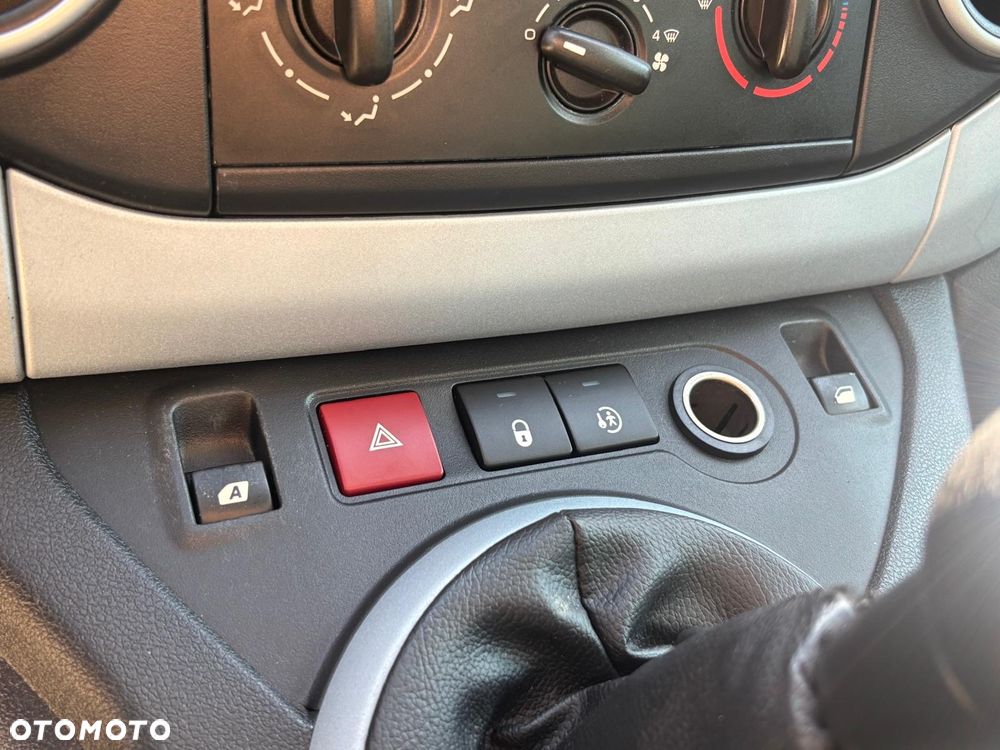 Citroën Berlingo 1.6 HDi Exclusive - 28