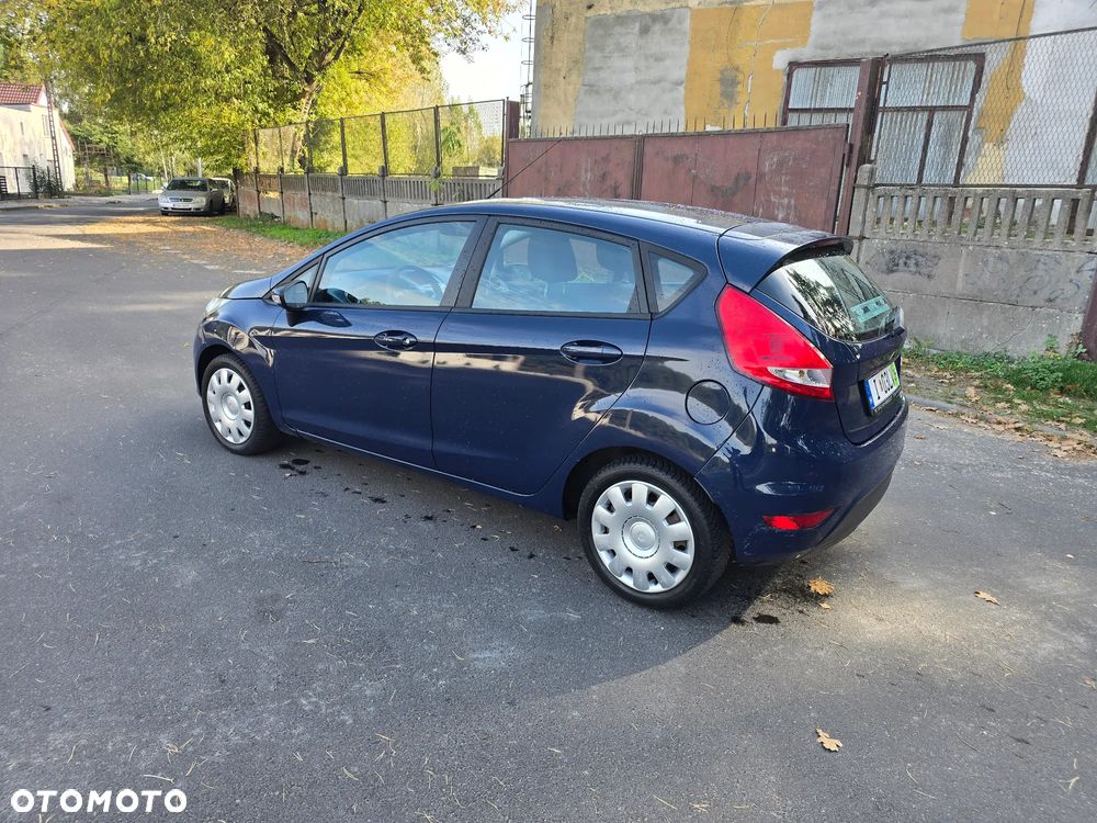 Ford Fiesta - 7