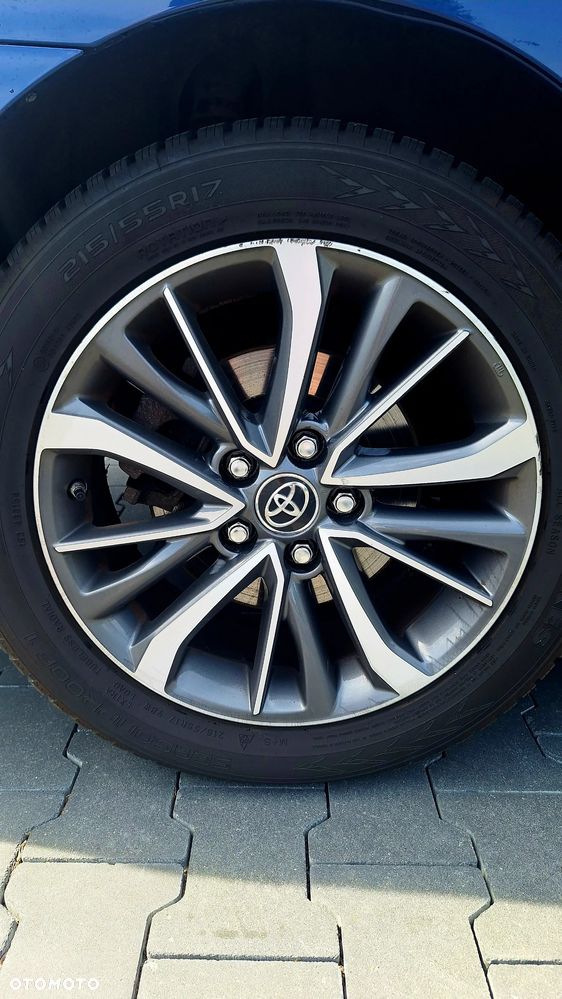 Toyota Avensis 2.0 D-4D Premium - 12