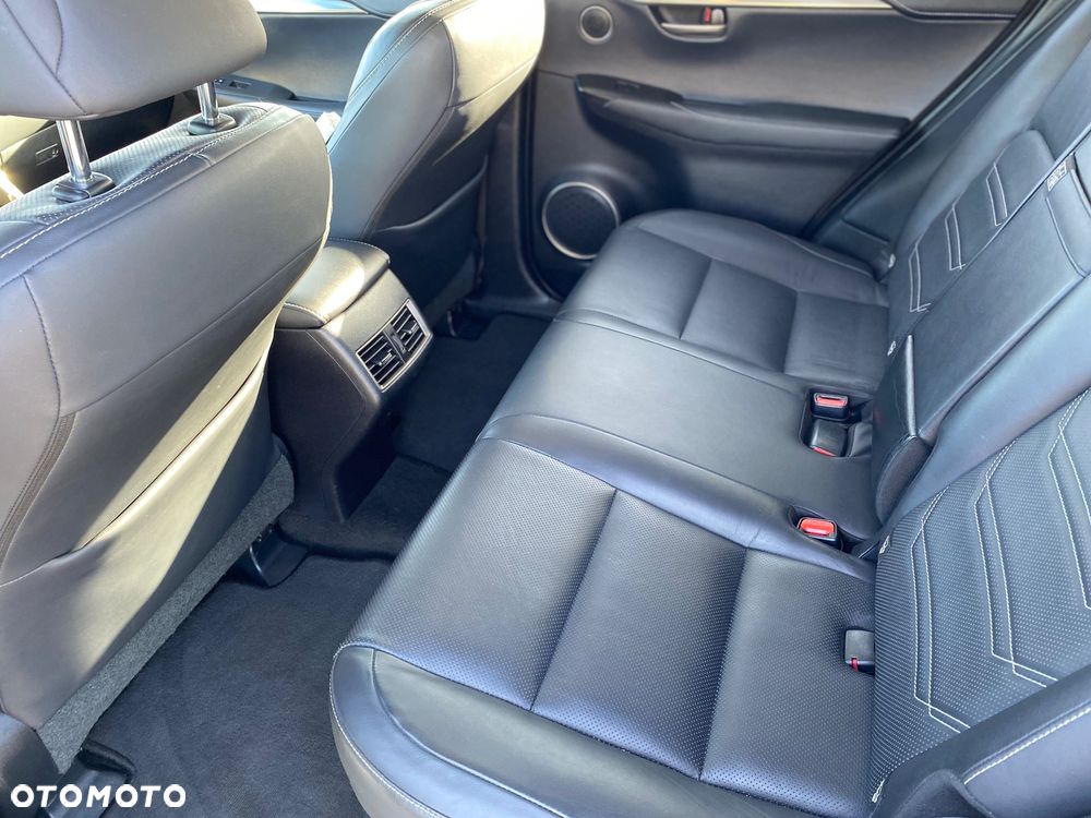 Lexus NX 300h Comfort AWD - 9