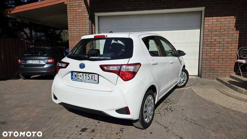 Toyota Yaris Hybrid 100 Premium EU6 - 39