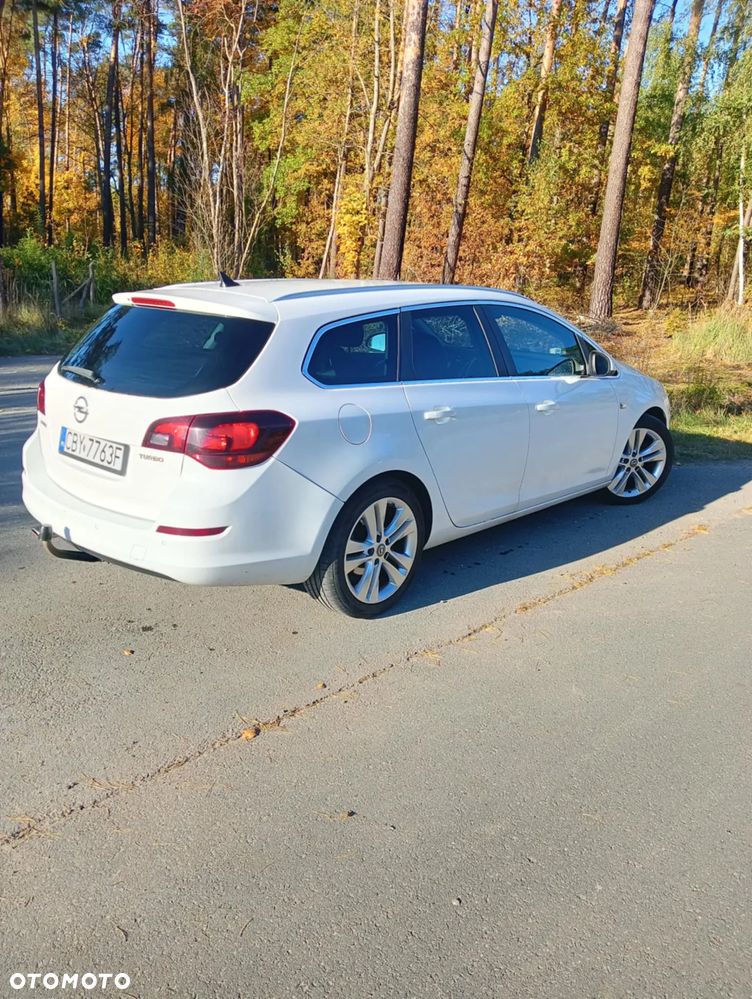 Opel Astra 1.6 Turbo Sport - 2