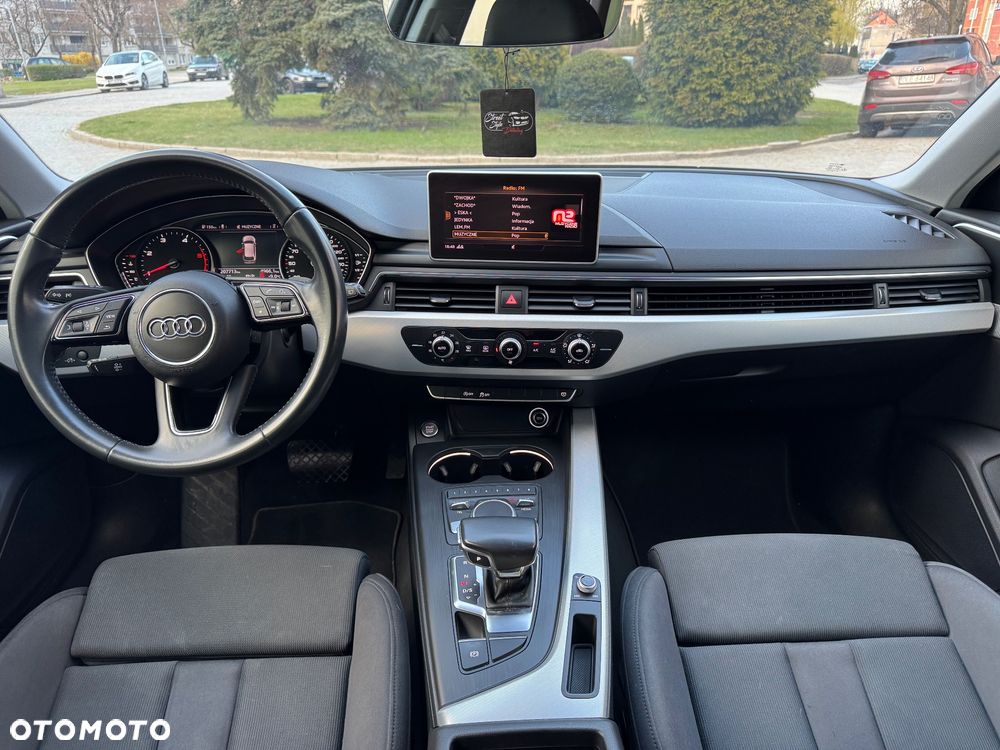 Audi A4 Avant 2.0 TDI S tronic - 29