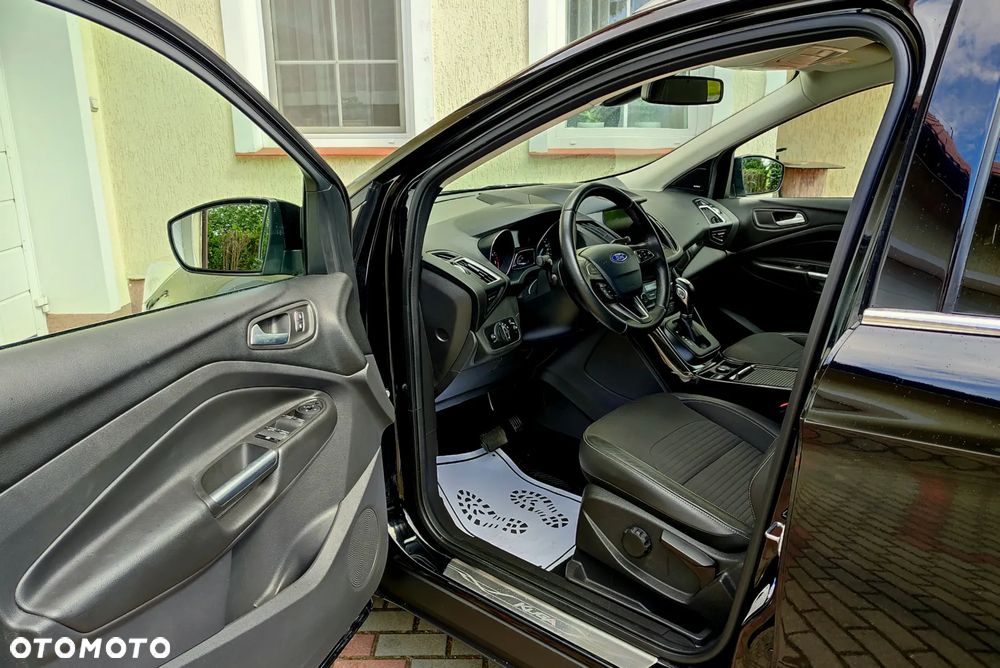 Ford Kuga 1.5 EcoBoost 4x4 Titanium - 14