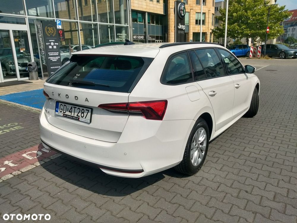 Skoda Octavia 1.5 TSI Essence - 8