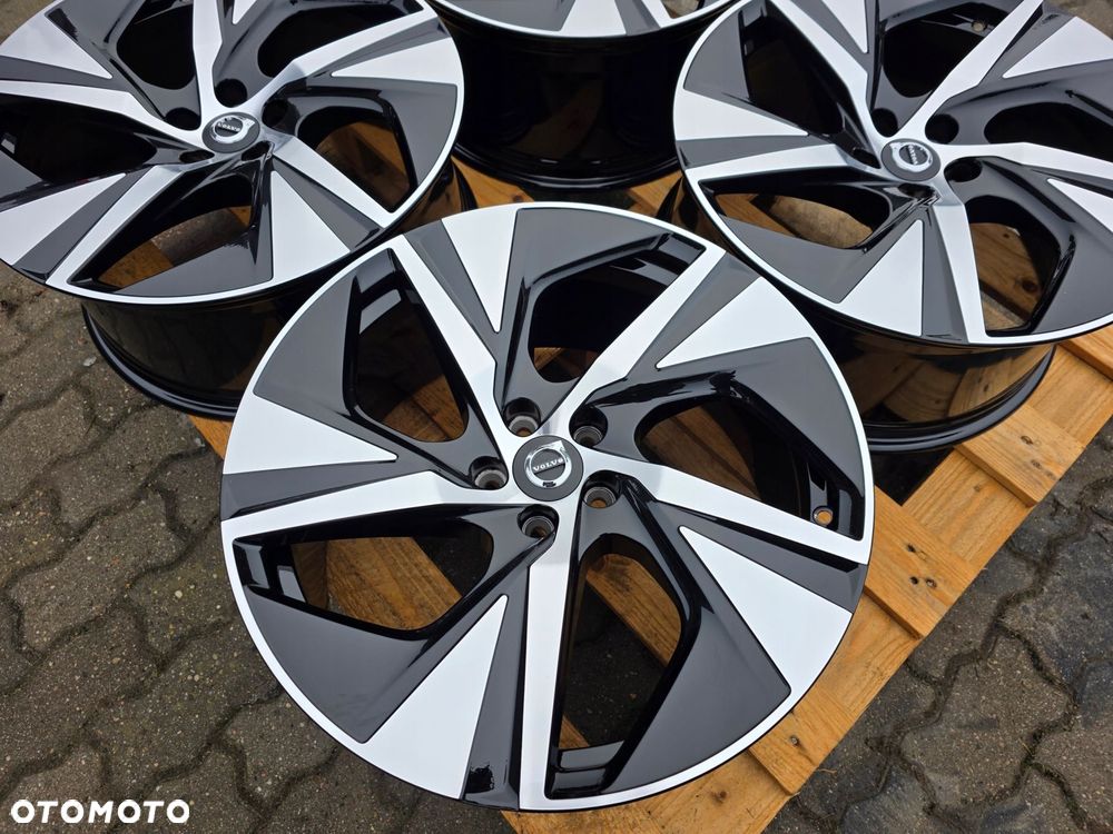 felgi aluminiowe volvo oe 32209411 xc90 r-design 9.0" x 20" 5x108 et 38,5 - 2