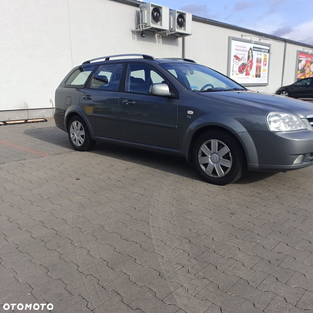 Chevrolet Nubira - 4