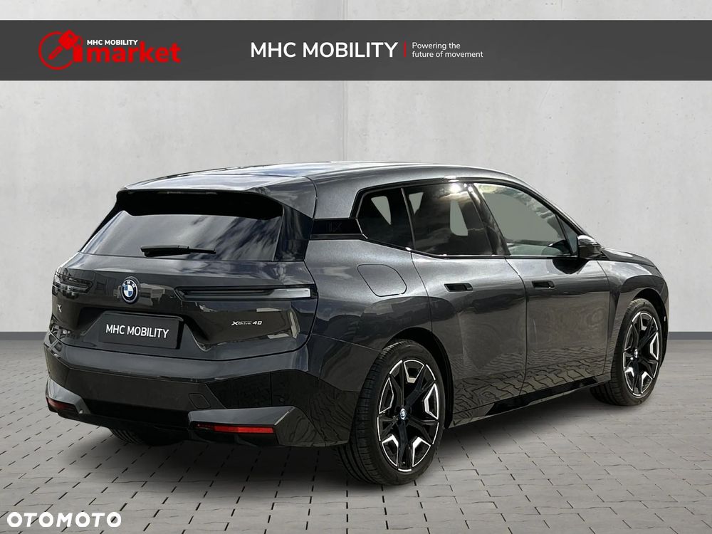 BMW iX xDrive40 76.6kWh - 7
