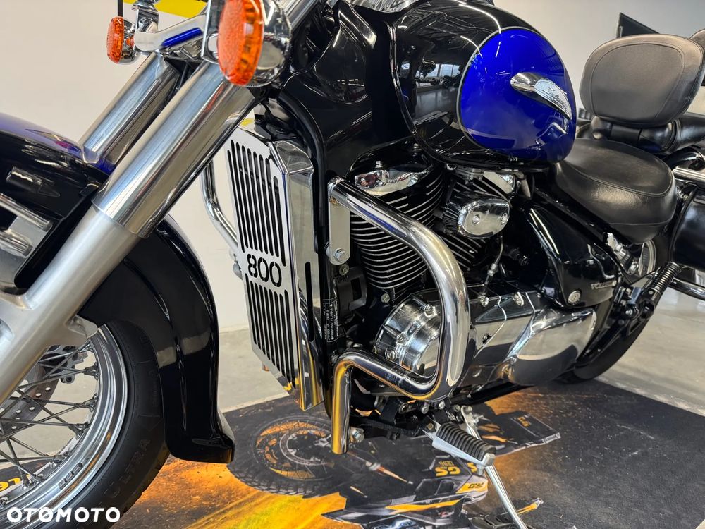 Suzuki Intruder - 19
