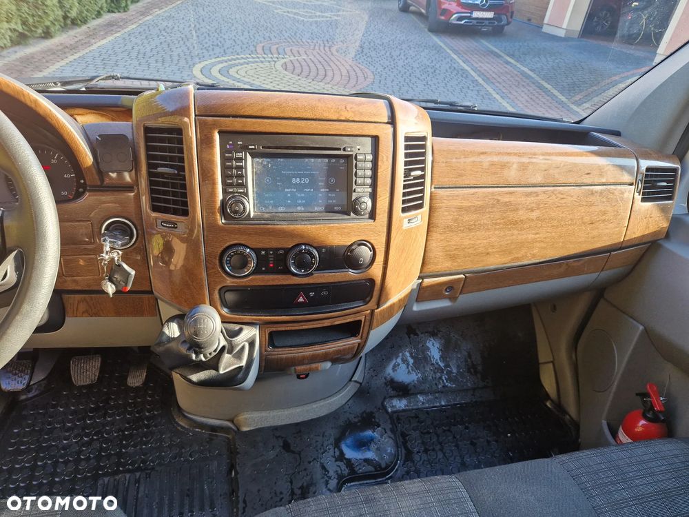 Mercedes-Benz Sprinter - 7