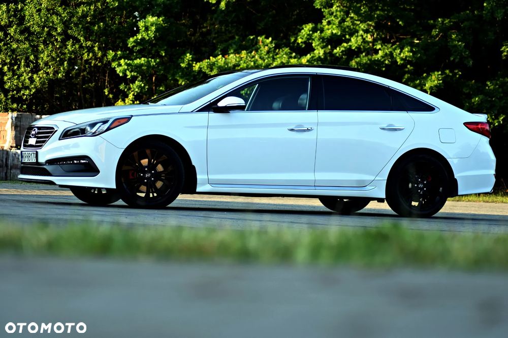 Hyundai Sonata - 2