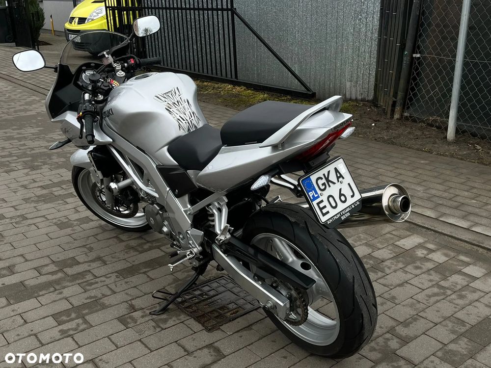 Suzuki SV - 4