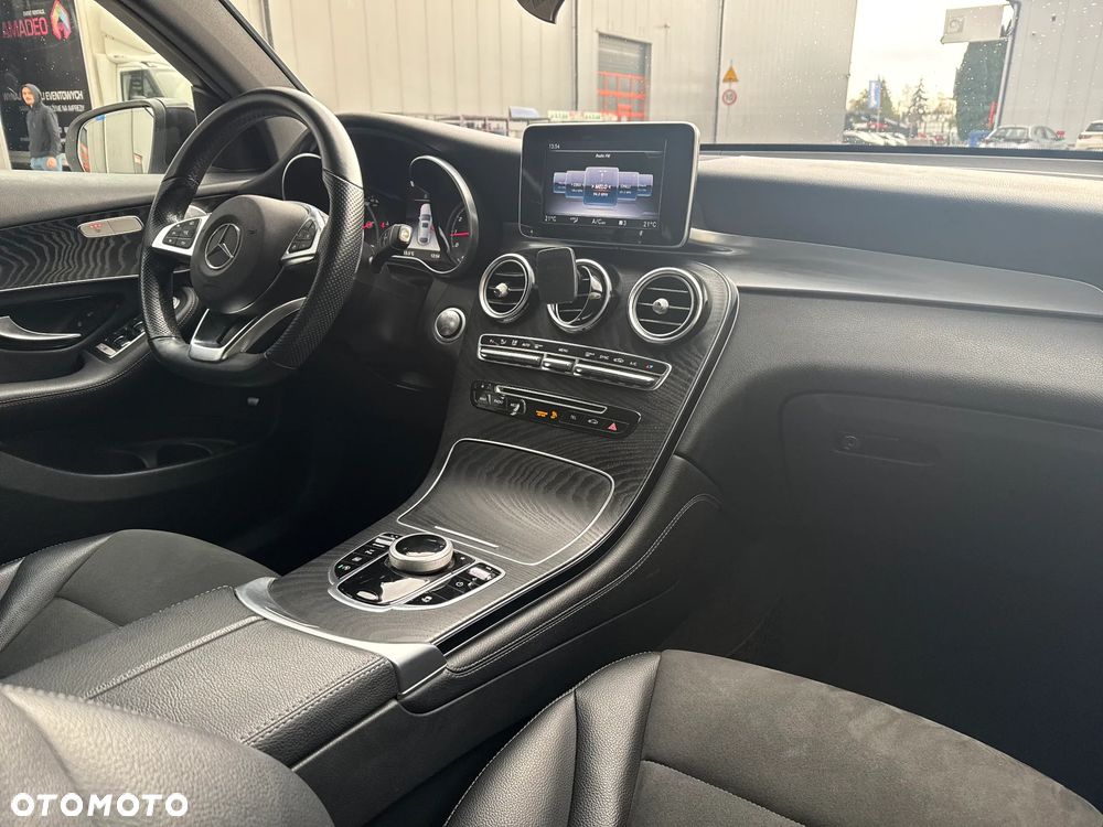 Mercedes-Benz GLC Coupe 250 4-Matic - 22