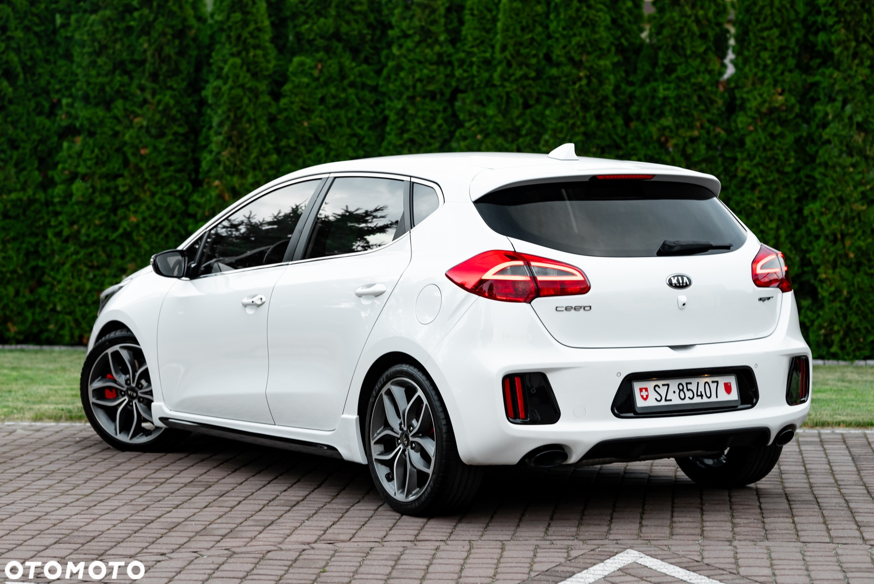 Kia Ceed 1.6 T-GDI GT - 12