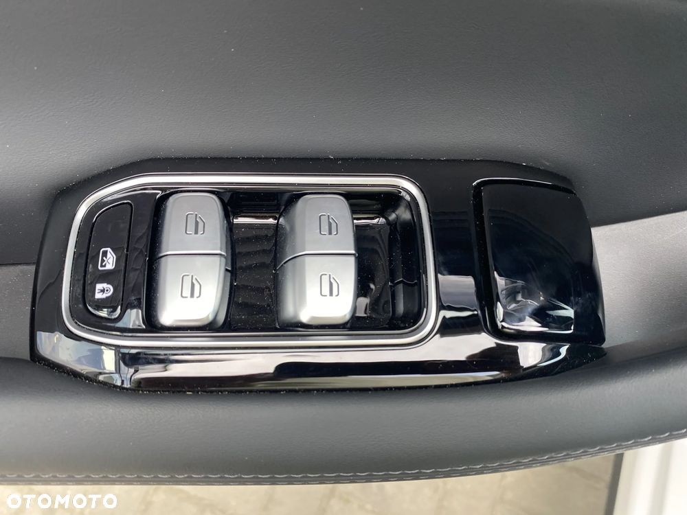 Omoda 9 1.5 Super Hybrid Exclusive AWD - 20