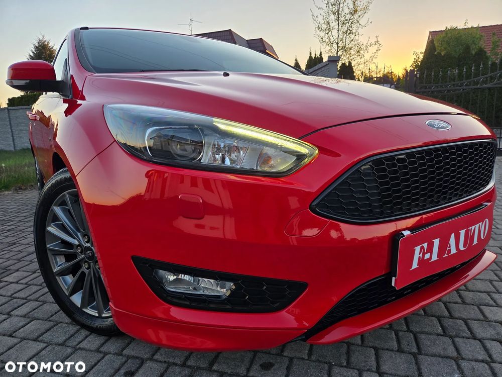 Ford Focus 1.0 EcoBoost Start-Stopp-System ST-LINE DESIGN - 10