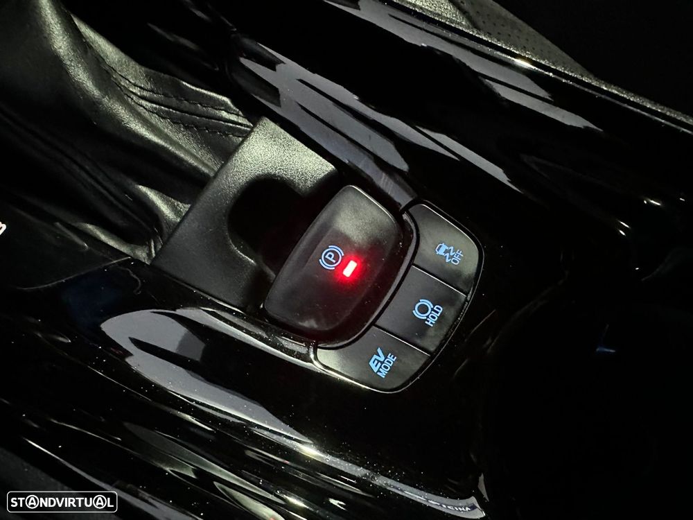 Toyota C-HR 1.8 Hybrid Exclusive - 20