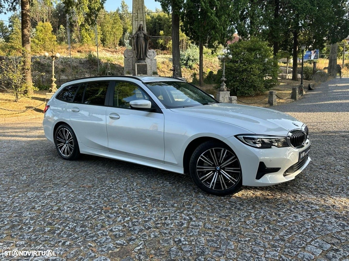 BMW 330 e Touring Corporate Edition Auto - 25