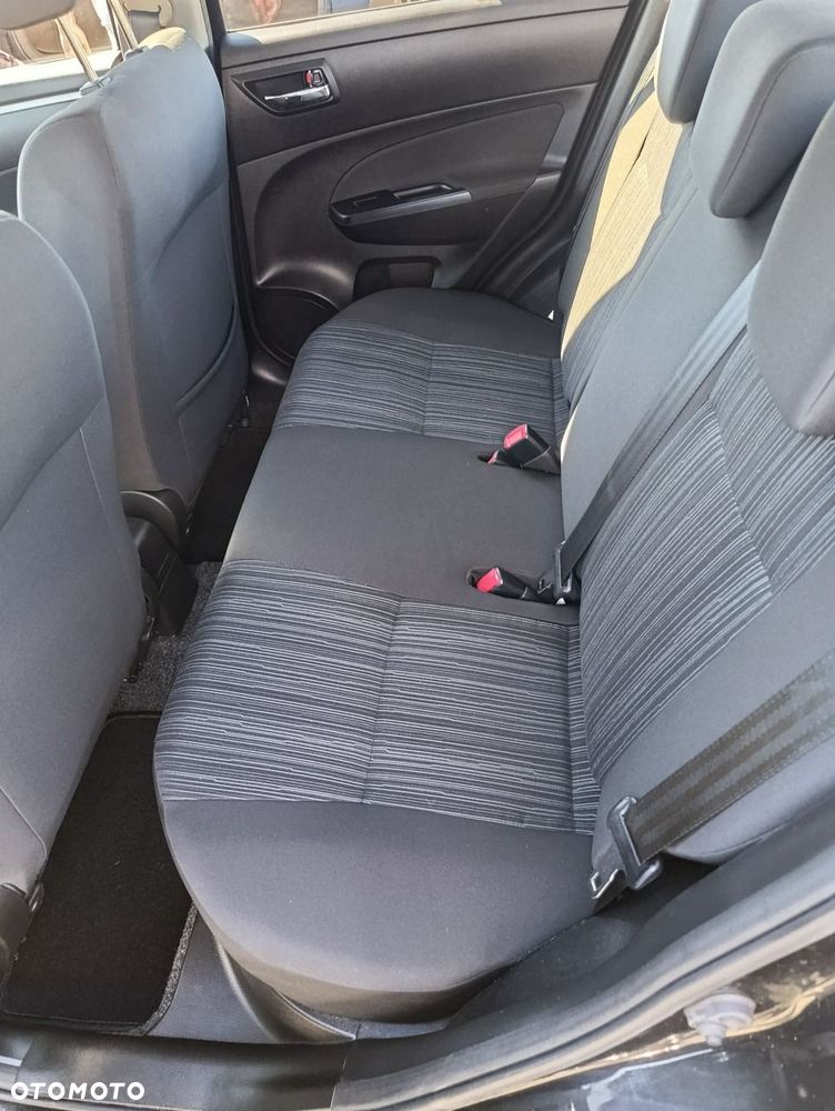 Suzuki Swift - 15