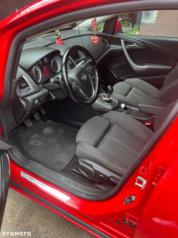 Opel Astra 1.4 Turbo - 11