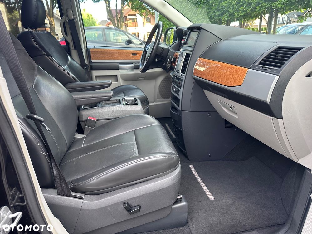 Chrysler Grand Voyager 2.8 CRD Automatik Limited - 34