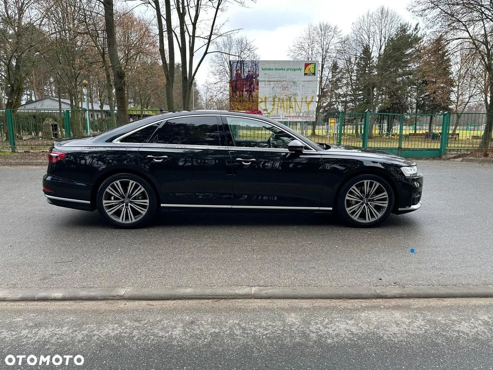 Audi A8 - 4