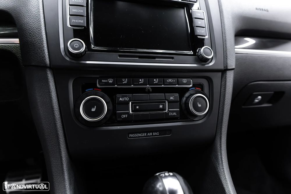 VW Golf 2.0 GTI DSG - 29