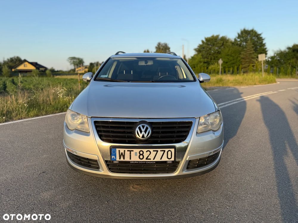 Volkswagen Passat 2.0 TDI Comfortline - 9