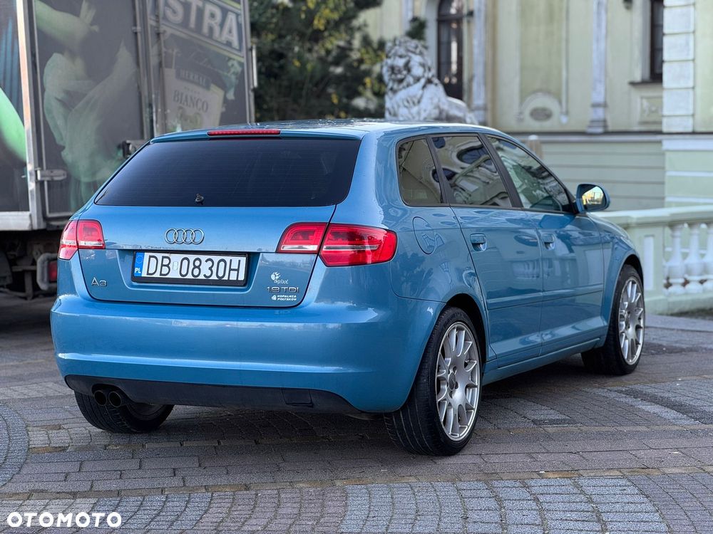 Audi A3 Sportback 1.9 TDIe DPF - 8