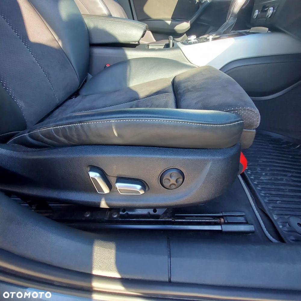 Audi A6 Avant 2.0 TDI Quattro S tronic - 14