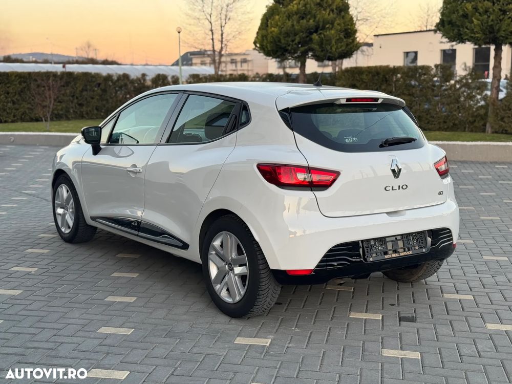 Renault Clio dCi 90 Dynamique - 9