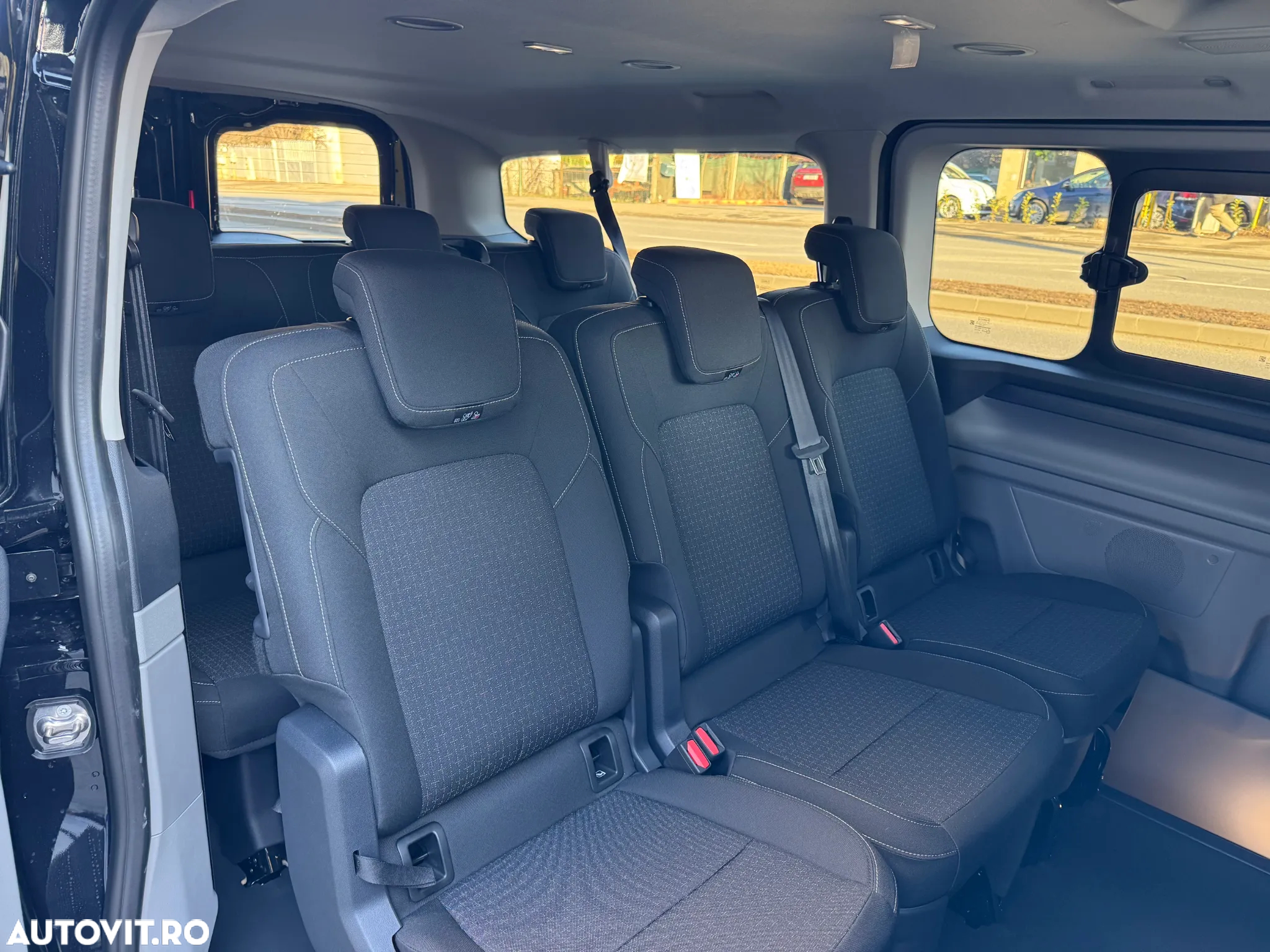 Ford Transit Custom Kombi 320 2.0 EcoBlue 170 CP L2H1 Trend Aut. - 25