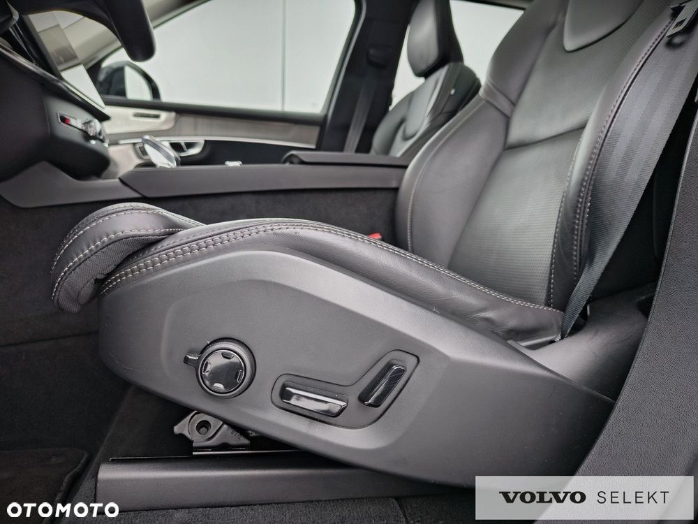 Volvo XC 90 - 24